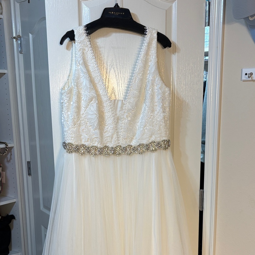 Theia Cream Bridal Dress